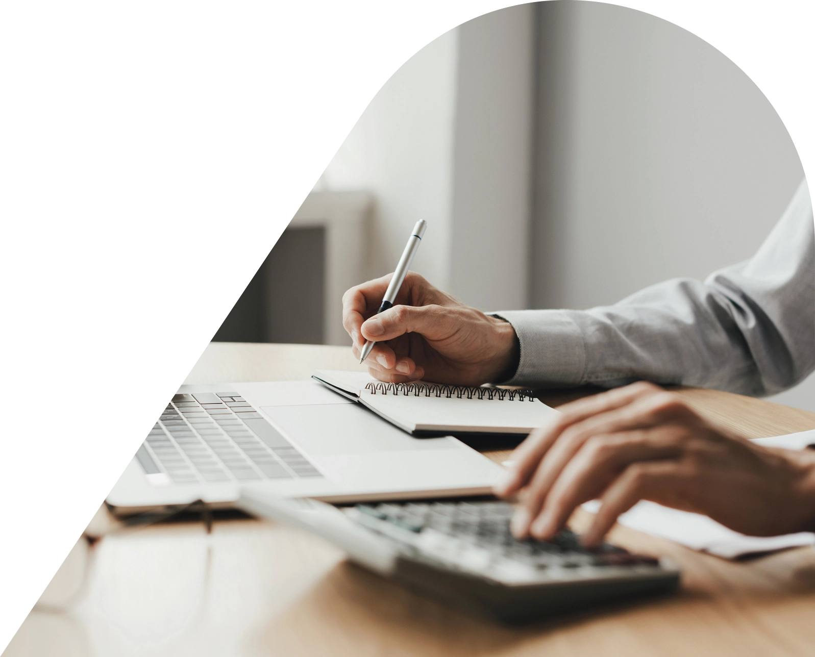 macallan-capital-home-our-services-3-investment